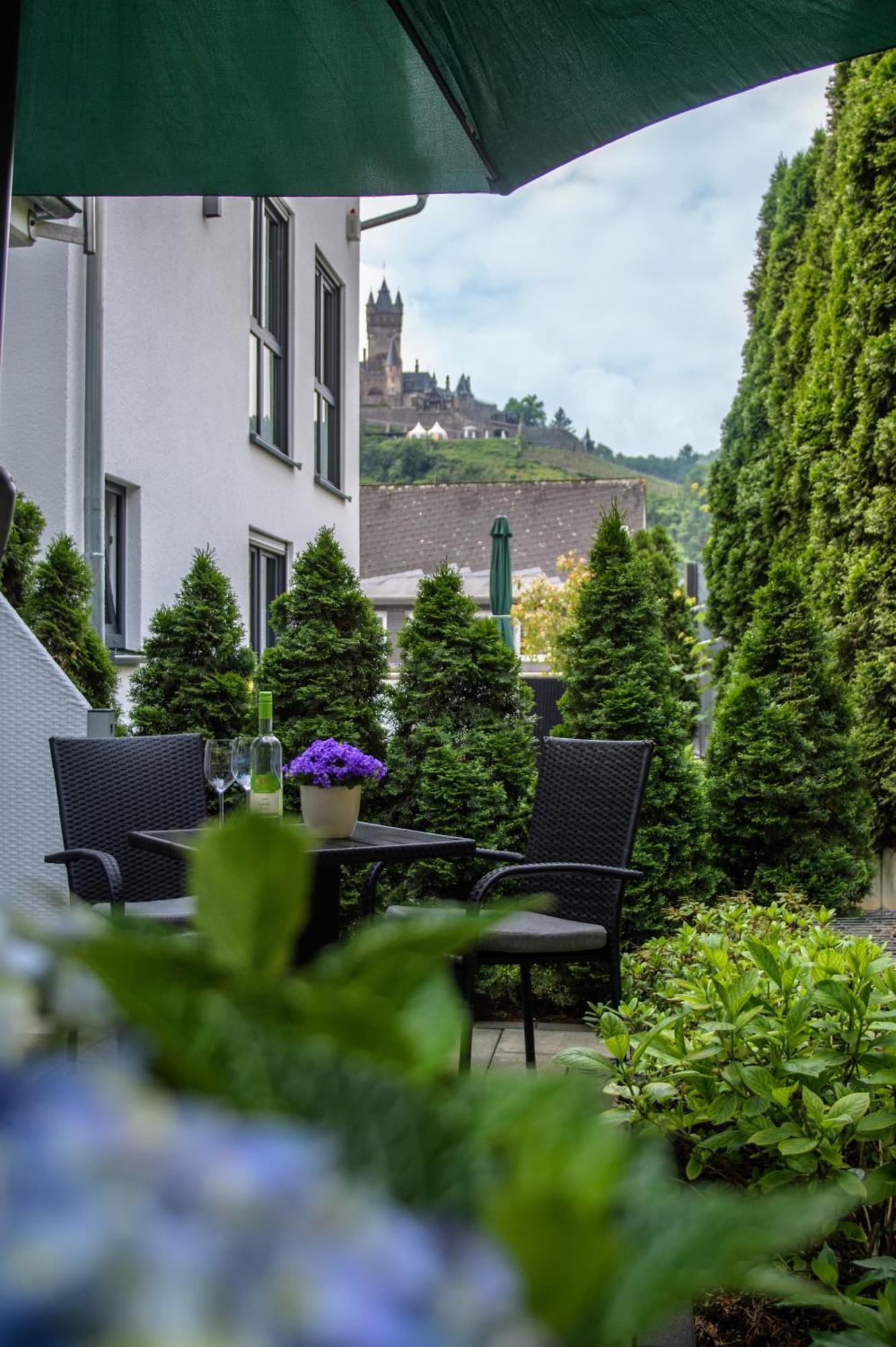 Sonnenblick Apartment *